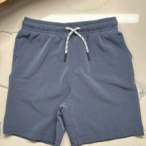 Like New Vineyard Vines performance  boy shorts